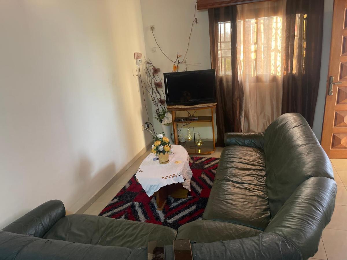 Km'S Cozy Spacious Calm Appart Meuble ياوندي المظهر الخارجي الصورة