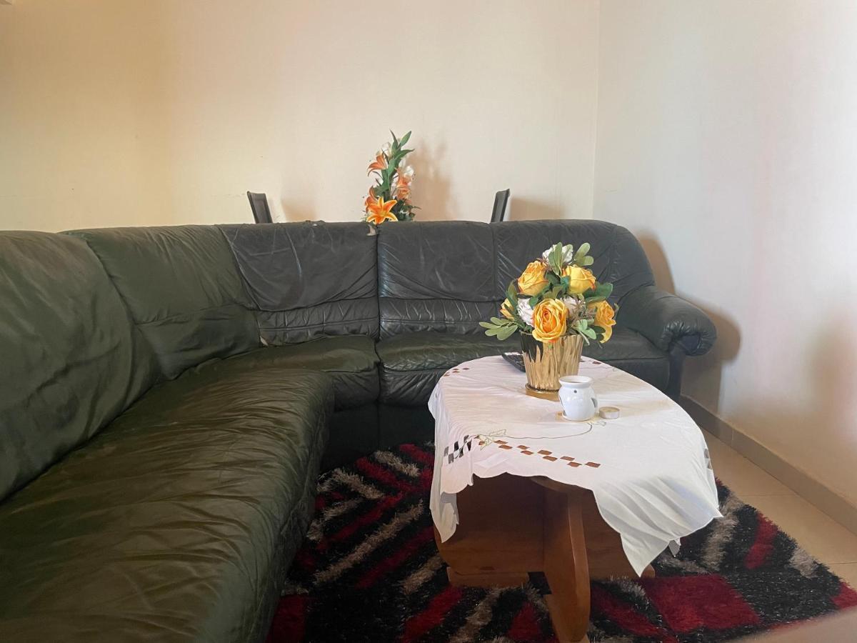 Km'S Cozy Spacious Calm Appart Meuble ياوندي المظهر الخارجي الصورة